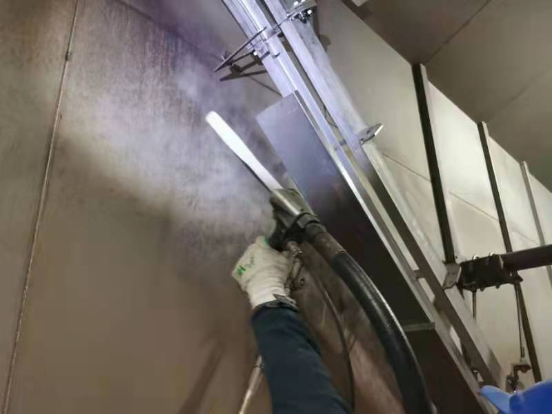 干冰清洗機(jī)對(duì)老舊發(fā)動(dòng)機(jī)和新發(fā)動(dòng)機(jī)清洗效果有何區(qū)別？